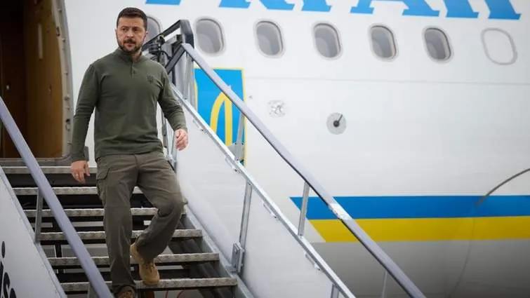 Зеленський розповів про дві спроби росіян атакувати його літак у Молдові