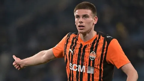 Очеретько розповів, як Селезньов вплинув на його перехід у Дніпро-1