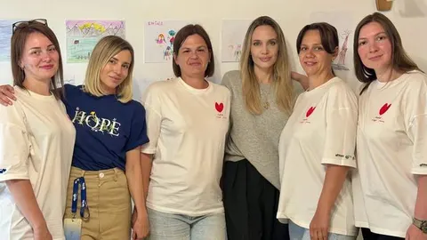 Анджеліна Джолі розповіла про третій візит до України: Харків і Карпати