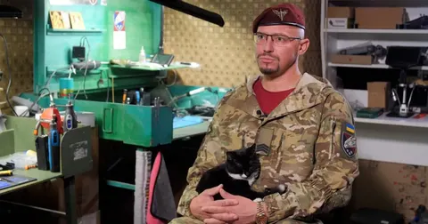 «Відірвана нога і згоріти заживо в один день — це перебір»: історія десантника О
