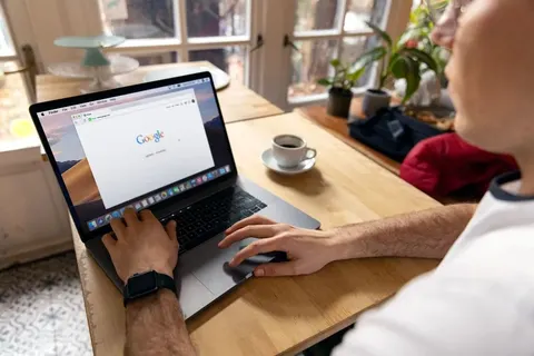 Цифровий слід: як дізнатися, що про вас зберігає Google