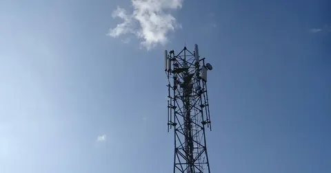 Мінцифри хоче, щоб зв'язок працював без світла кілька діб