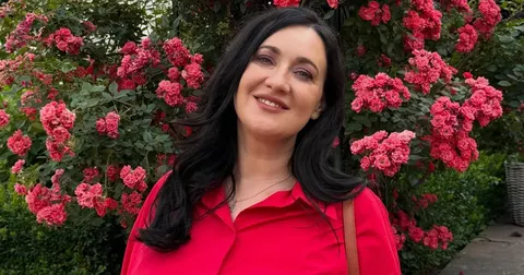 Соломія Вітвіцька на 41-му тижні вагітності: кава, сукня і жартівливе звернення