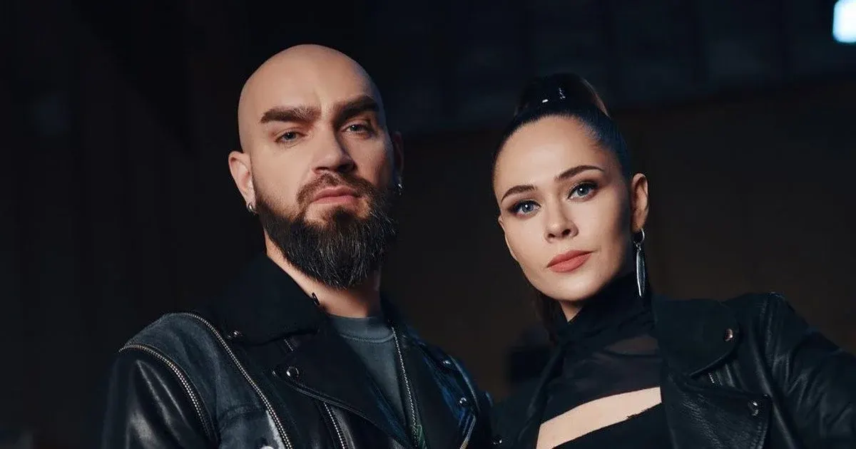 Юлія Саніна показала рідкісні фото з чоловіком і привітала його з річницею