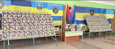 150 історій полеглих Героїв: у Тернополі презентували третій том артбуку