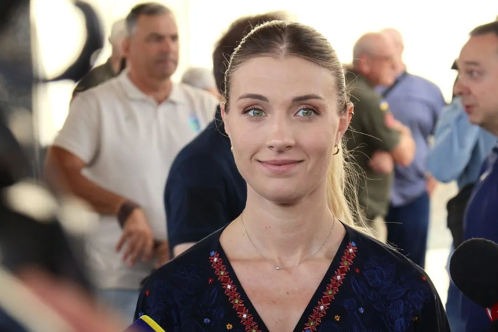 «Найцінніший подарунок»: Харлан зворушила фото з донькою у день народження