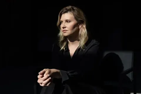 Олена Зеленська на обкладинці Elle Литва: про освіту дітей і культуру під час війни
